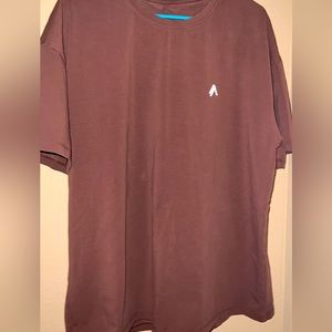 XL Alphalete Emblem T (Merlot)